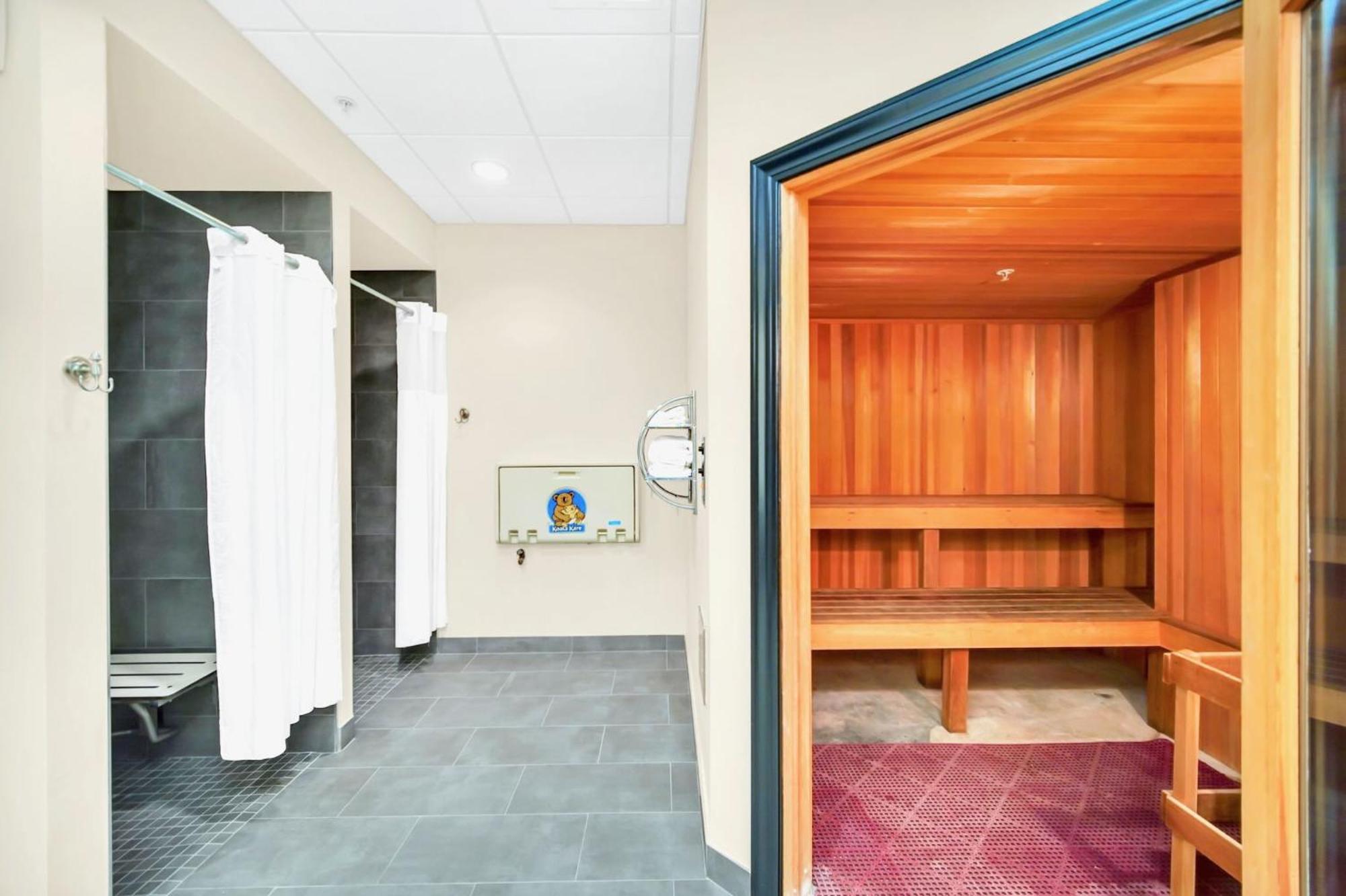 Upscale 3br Near - Pool And Hot Tub! Casa de férias